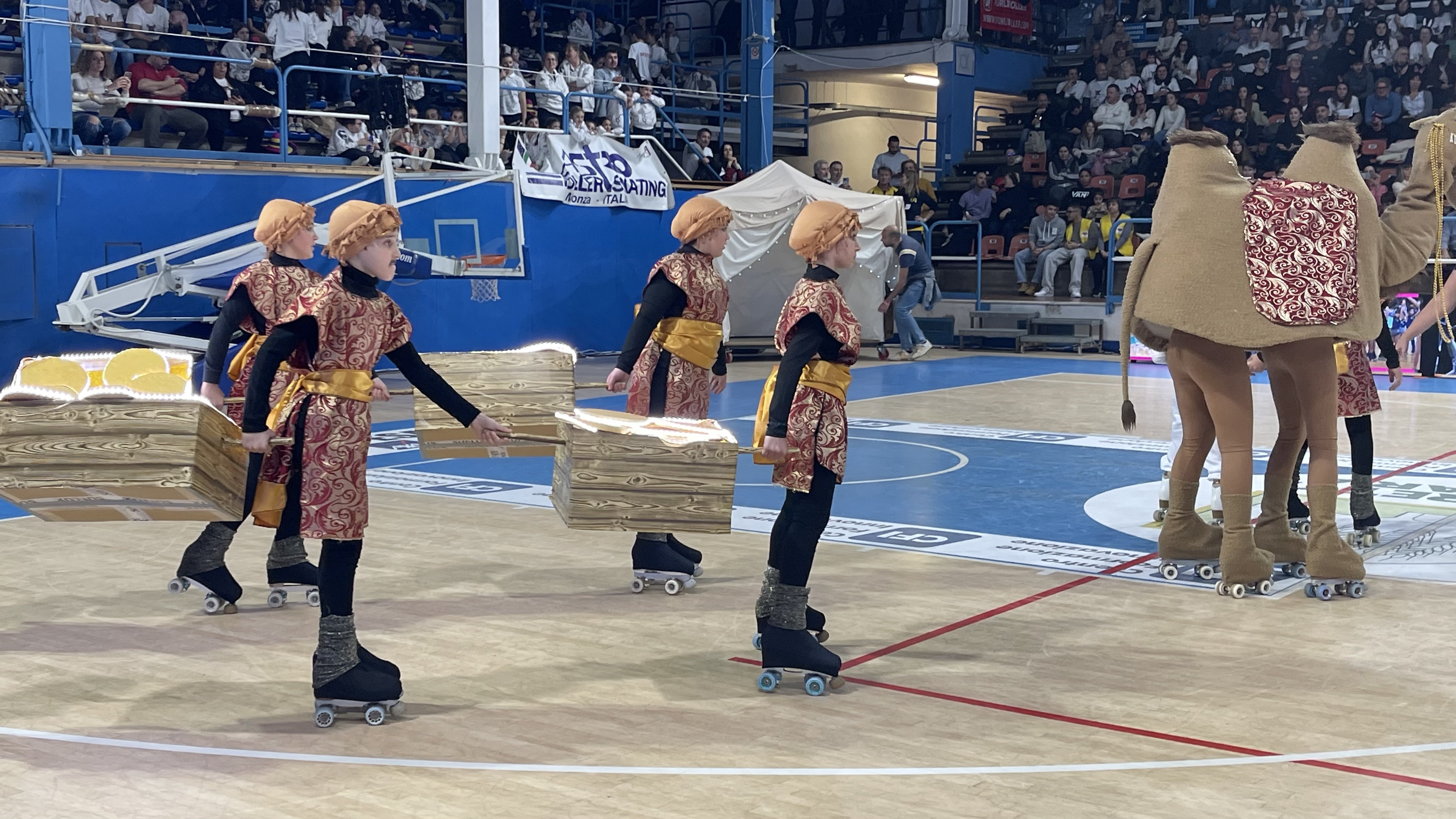 Esibizione di gruppo al Trofeo Mariele Ventre